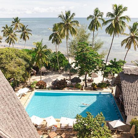 Zanzibella Hotel & Spa Kiwengwa  Bagian luar foto View of the pool at the hotel